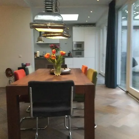 Cosy Central Hotel